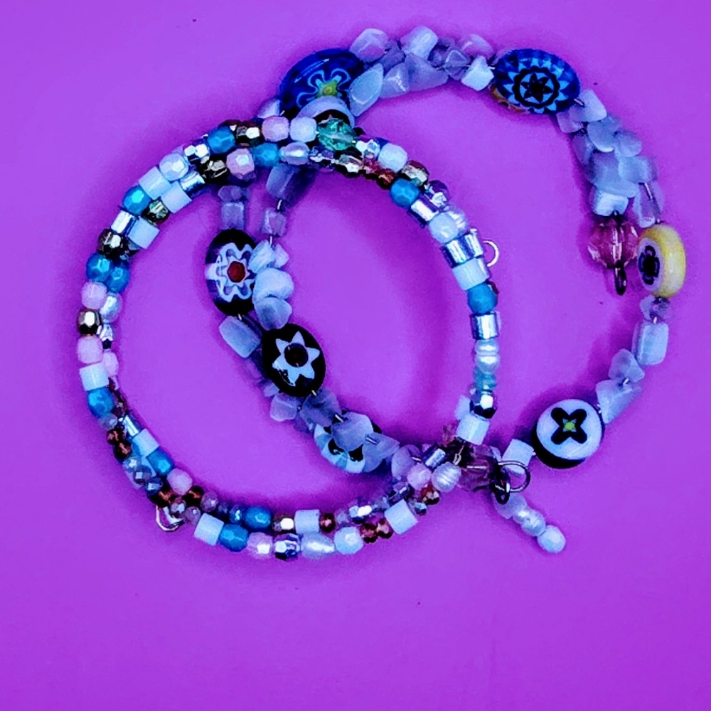 Handcrafted bracelets - Picture 3 of 3